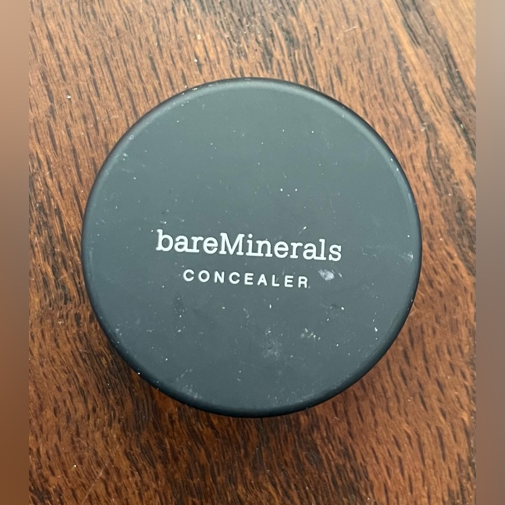 Bare Minerals Concealer- Summer Bisque